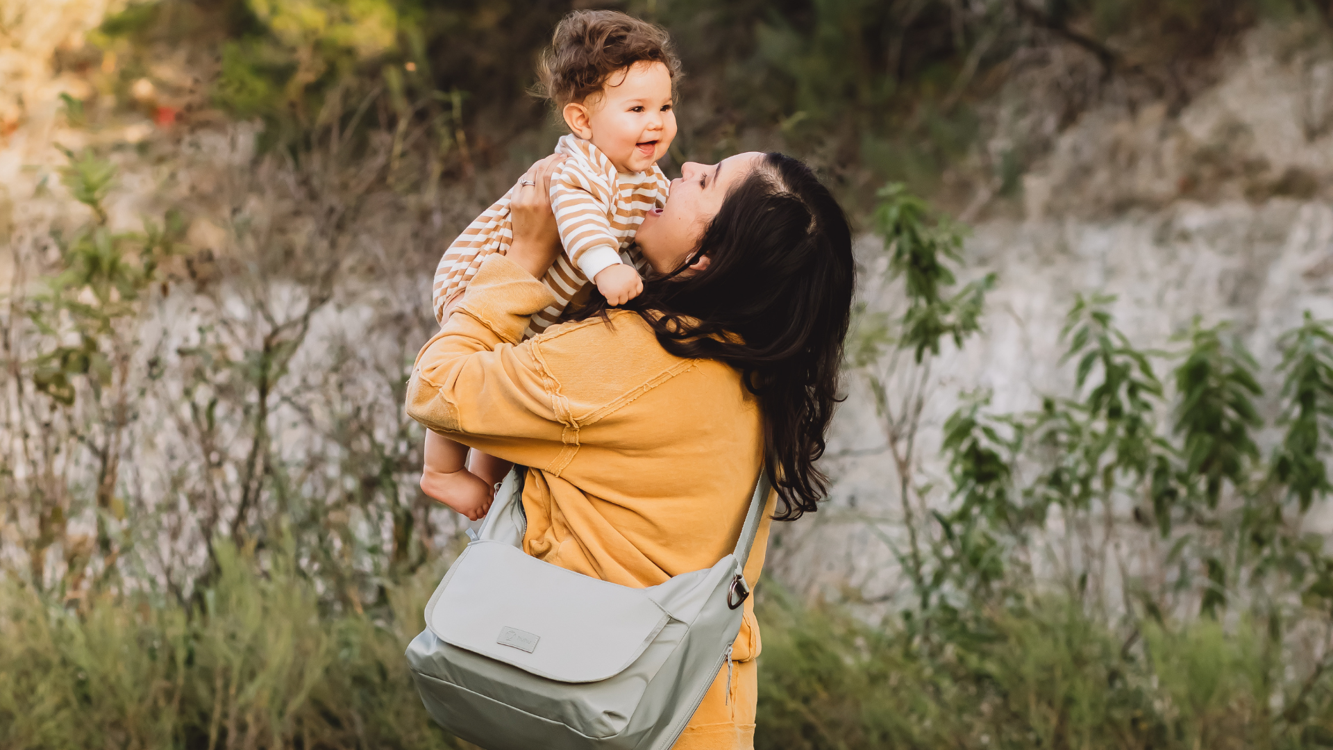 Why a Crossbody Diaper Bag Works So Well for Everyday Parenting